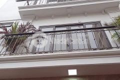 Bán nhà đẹp hoàng quốc việt,cầu giấy,lô góc,38m,5t,4.3m giá chỉ 5.2 tỷ lh hải cg 0966866250