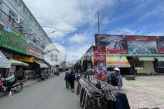 Bán nhà mới xây mặt tiền trung tâm chợ thới lai thuận tiện đầu tư kinh doanh mua bán