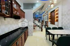 Nhà đẹp, hẻm 4m, phan văn trị, 4 x 13m, 8.4 tỷ, 4 pn, gò vấp