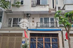 Tôi bán nhà liền kề kđt văn phú cạnh công viên 81m2x4t chỉ 7.89 tỷ. lh 0989.62.6116