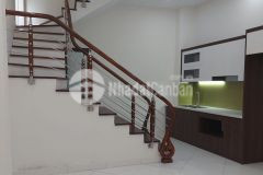 Nhà 2 tầng lô góc 2 thoáng cực đẹp, pháo đài láng, đống đa, 34m2, 3.35 tỷ.