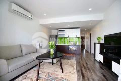 Bán nhà phố hoàng văn thái, ở sướng, ô tô ngõ thông, gần hồ, 40m2, 4t, hơn 5 tỷ.