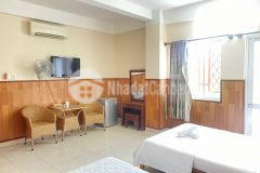 Cho thuê khách sạn trung sơn, dt 10x40m, hầm, trệt, 5 lầu, 50p, full nội thất, giá thuê 300 triệu.