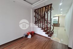 Nhà phố lâm hạ, bồ đề, 50m2, 5 tầng, phân lô, gara ô tô, full nội thất, nhỉnh 9 tỷ