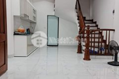 Bán nhà mới 1194 đường láng lô góc ô tô đỗ cửa ngõ thông gần hồ