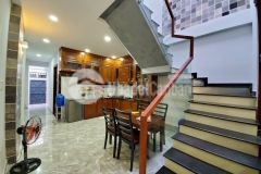 Sẹc hoàng hoa thám, 4 x 15, 2 lầu, 60m2, giá 8.5 tỷ bình thạnh