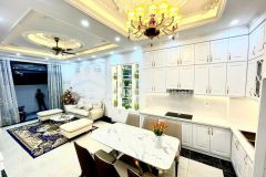 Thịnh quang, chính chủ cần bán căn nhà full nội thất, giá cực mềm