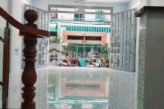 Nha mơi ra lo cây go p.9 q.6 chôt nhanh nhe khach ơi