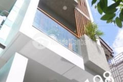 Q1 nhà đẹp 5t3pn sang tên giao ngay shr.