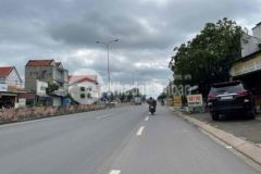 Cần bán lô đất ngay vòng xoay c11