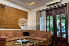 Bán nhà lạc long quân, quận tây hồ, nhà đẹp ở ngay, ngõ nông, gần phố