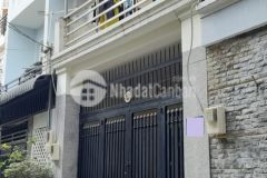 Bán nhà 1 trệt 1 lầu hẻm xe máy đường ngô quyền,hướng đông bắc.