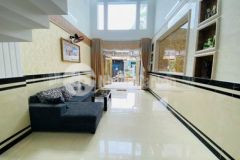 Nhà 1 trệt 1 lửng 2 lầu ngay ngã tư nguyễn ảnh thủ