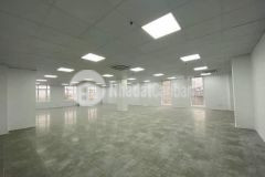 Bán tòa nhà văn phòng đa năng khu vực cầu diễn, từ liêm. dt404m, mt11m