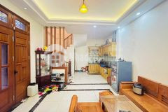 Bán nhà nguyễn khang,cầu giấy,2 thoáng,35m,5t,4m chỉ 4.1 tỷ lh hải cg 0966866250