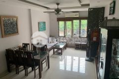 Bán nhà 40m2 ô tô tránh kinh doanh tặng nội thất phố ngọc thụy, quận long biên