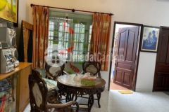 Bán đất tặng biệtthự sân vườn 290m2 đối diện etown