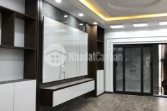 Bán nhà trung tâm thanh trì 43m2, 5 tầng, ô tô đỗ cổng, ở ngay. chỉ 4 tỷ.