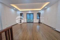 Nhà phố xã đàn, đống đa, ngõ rộng thoáng, gần hồ, 48 m, 5 tầng, 5.2 tỷ