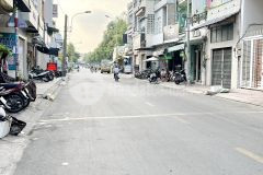 Bán nhà 4 lầu vị trí đẹp mặt tiền đường lê quyên phường 5 quận 8