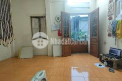 Nhà phân lô, ô tô đỗ cửa. ngô đình mẫn hà đông. dt60m. mt5m. giá 4,38 tỷ.