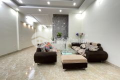 Nhà ở cầu giấy 6 tầng lô góc ngõ 2 ô tô tránh full nội thất sang trọng