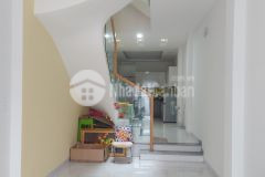 Nhà đẹp tiểu la ở ngay 60m2 trung tâm thành phố tiện ích bạt ngàn