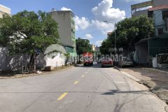 Ban lô goc khu 31ha trâu quy, gia lâm, măt phô chinh trung kinh doanh, dt 140m2