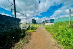 Cần bán đất biển hồ hẻm 221 ngô quyền