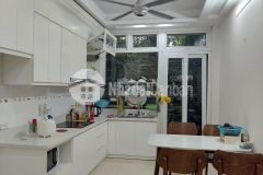 Bán nhà xuân la, ngõ nông, rộng, thông tư tung, 2 thoáng. 45m2x5t giá 5.4 tỷ