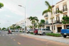 Nhà mặt tiền đuờng 24m tp châu đốc