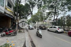 Mặt phố vũ tông phan lô góc vỉa hè kinh doanh sầm uất doanh thu 130trtháng 110m,9tầng