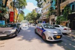 Siêu hiếm bán nhà 11.3 tỷ 40m2 phố nguyễn du 5 tầng, mt4.3m gần hồ thiền quang