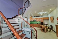 Bán nhà tôn đức thắng, đống đa, kinh doanh, dân trí, dt55m, 4t, giá nhỉnh 3 tỷ.