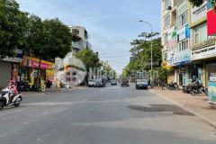 Ban nha măt phô ơ trâu quy, gia lâm, kinh doanh dong tiên 50trthang, dt 90m2