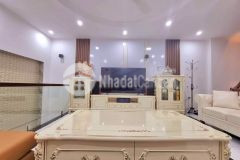 Vì lí do cá nhân, chủ cần bán căn nhà ngay phố đông tác, nhà cực lộc lá