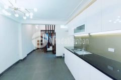 Lô góc 3 thoáng, ô tô, ngõ thông, hàng xóm khu ngoại giao đoàn