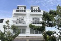 Bán căn biệt thự villa trung tâm p4 tp tân an shr