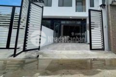 Bán nhà moi 100 nhánh dx51 phu my sân 7chỗ