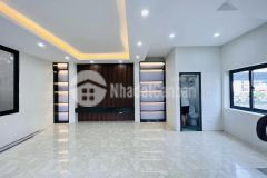 Nhà đẹp bằng liệt 40m giá 2 tỷ 6 4 tầng dọn về ở ngay.