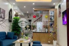 Bán nhà cầu tó lô góc 43 m 3 tầng giá 2ty350