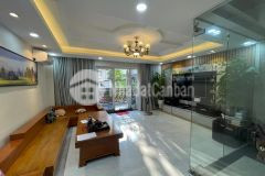 Mặt tiền 10m khu sân bay hiếm nhà bán, đường 16m nhà mới ở ngay