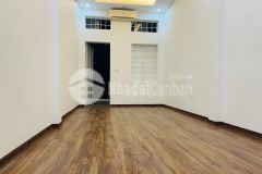 Bán nhà cổ linh long biên 38mx5t ngõ thông lô góc gần ô tô tránh giá 4 tỷ.