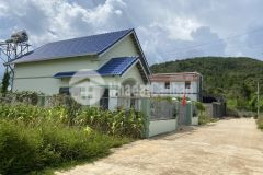 Chính chủ cần bán 3 lô đất nền 121m2. 6x20m. sổ riêng. sẵn thổ cư. giá 980 triệu. lh 0978053738