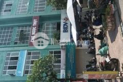 Nhà ngọc thụy hơn 5 tỷ 45m ô tô vào nhà