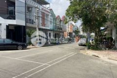 Bán nhà 1 trệt 1 lầu cách big c dĩ an khoảng 500m