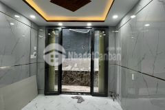 Bán 2,7 tỷ nhà quận 4 20m ra mt đường đoàn văn bơ