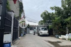 Nhà 108m2 ngang 5 ngay trường cấp 1 2 đông hoà