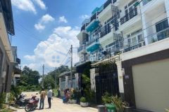 Nhà 1 trệt 2 lầu sân thượng ngay trung tâm phường