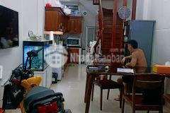 Bán nhà cầu giấy, dt 40m 3m x5t, mt 3,5m. giá. 6,5 tỷ.